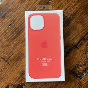 NWOT iPhone Silicone Case - only opened once and did not fit phone